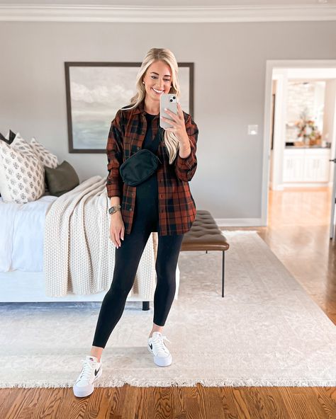 Bootcut Leggings Outfit Winter, Black Leggings With Flannel Shirt, Flannel Leggings Outfit Fall, Black Leggings Flannel Outfit, Pumpkin Patch Outfit Leggings, Long Shirt And Leggings Outfit, Fall Outfit Black Leggings, Flannel Tunic Outfit, Flannel Shirt And Leggings Outfit