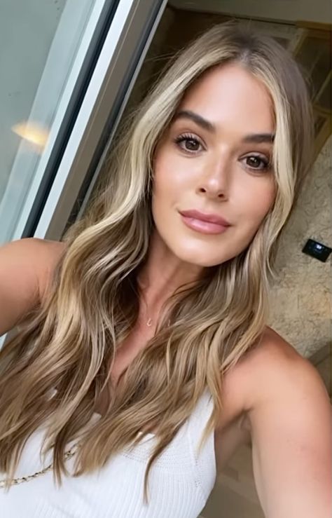 Jojo Fletcher Hair Blonde, Joelle Fletcher Hair, Jojo Fletcher Hair, Fletcher Hair, Joelle Fletcher, Jojo Fletcher, High Pony, Brown Highlights, Hair Blonde