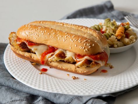 Chicken Parmesan Hoagie Sandwiches Hoagie Sandwiches, Sunday Meals, Chicken Buns, Classic Pasta Salad, Cheese Sauce For Pasta, Chicken Breast Fillet, Sunday Recipes, Smart Cooking, Cheesy Chicken