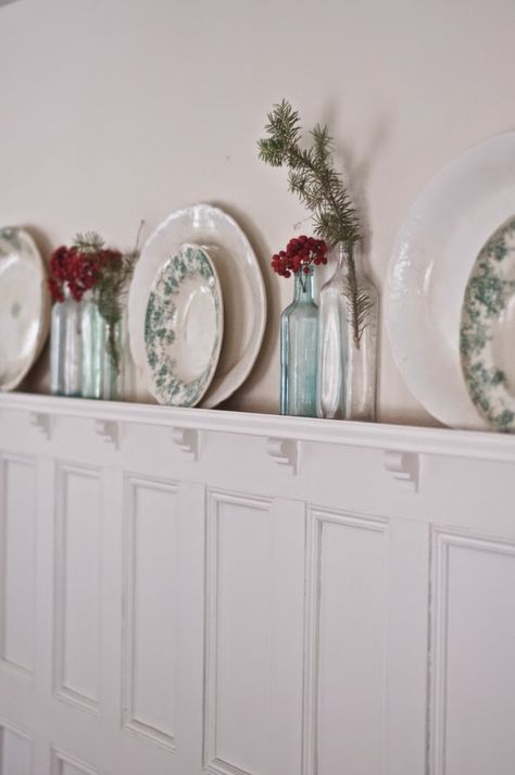 . Plate Rail, Bedroom Wainscoting, Wainscoting Living Room, Picture Frame Wainscoting, Wainscoting Kitchen, Wainscoting Bedroom, Wainscoting Bathroom, Dining Room Wainscoting, Plate Shelves