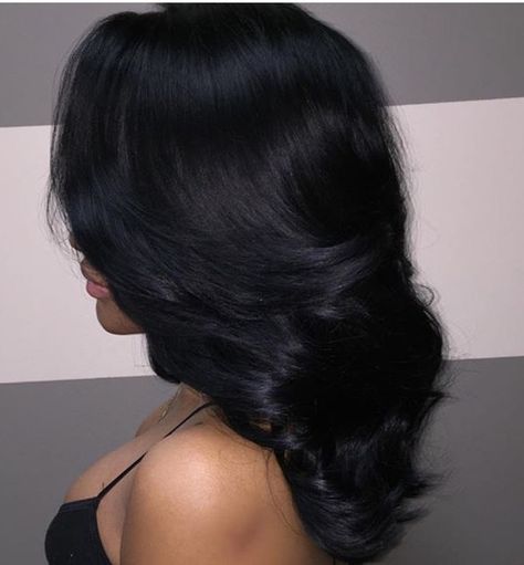 Layers For Black Women Hair, Blowout On Black Women, Black Woman Blowout Hair, Layers On Black Women, Long Layered Haircuts Black Women, Layered Haircut Black Women, Hair Blowout Styles Black Women, Black Women Layered Hairstyles, Long Layered Hair Black Women