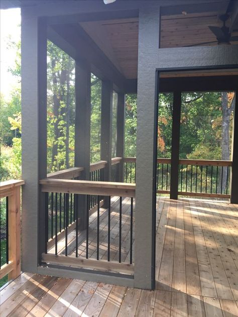 Screened Porch Designs, Screened In Deck, House Addition, Patio Deck Designs, Screen Porch, Cottage Ideas, Porch Design, Log Cabins, Decks And Porches