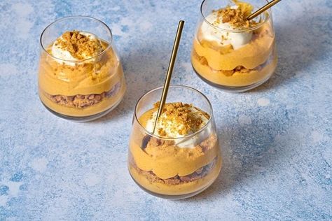 Easy Homemade Pumpkin Mousse Recipe Pumpkin Mousse Cups, Pumpkin Mousse Recipe, Pumpkin Mousse, Sale Ideas, Vanilla Pudding Mix, Mousse Recipes, Turkey Dinner, Milk Cookies, Homemade Pumpkin