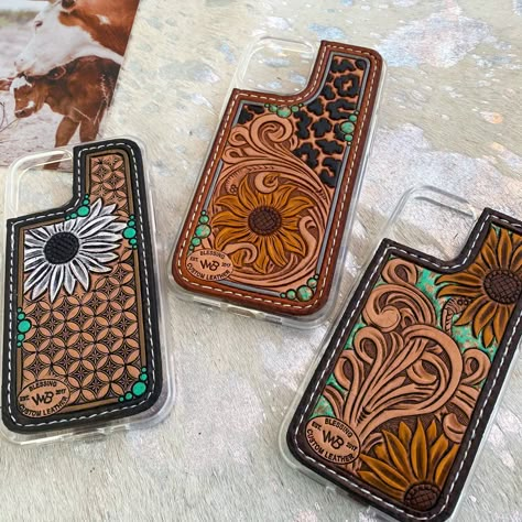 Free Leather Tooling Patterns, Leather Phone Case Western, Tooled Leather Phone Case, Country Iphone Cases, Phone Cases Cute, Handmade Leather Work, Custom Leather Work, Leather Phone Cases, Tooled Leather Wallet