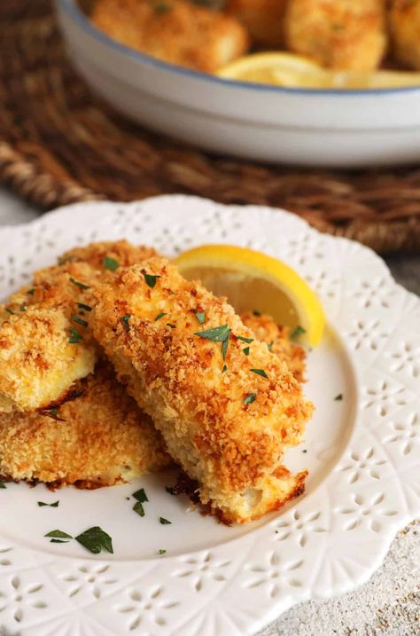 Homemade Fish Sticks, Corn Succotash, Fried Steak Recipes, Crusted Tilapia, Gluten Free Cookbooks, Fish Sticks, Salmon Patties, Fries Recipe, Healthy Fish