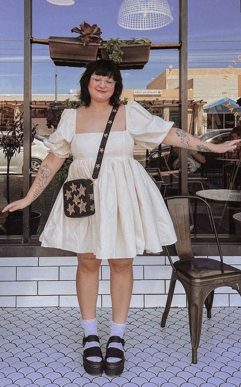 Plus Size Biker Shorts, Babydoll Dress Outfit, Chubby Outfit Ideas, Outfits Coquette, Shein Plus Size, Coquette Outfit, Chubby Fashion, Carhartt Jackets, Look Plus Size