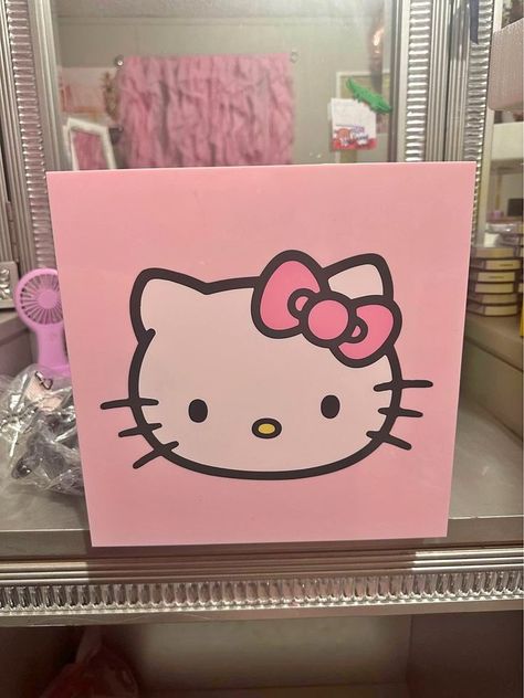 Simple Painting Inspo Aesthetic, Canvas Painting Collage Ideas, Wall Art Creative Ideas, Hello Kitty Aesthetic Drawing, Art Ideas Easy Painting, Homemade Arts And Crafts Diy Ideas, Easy Paint Canvas, Cute Hello Kitty Painting, Hello Kitty Art Painting