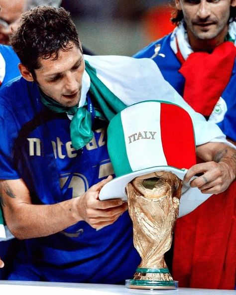 Fifa 2006, Italy World Cup, Italy National Football Team, Soccer Images, Cr7 Messi, Soccer World, World Cup Final, Football Poster, Fifa World Cup