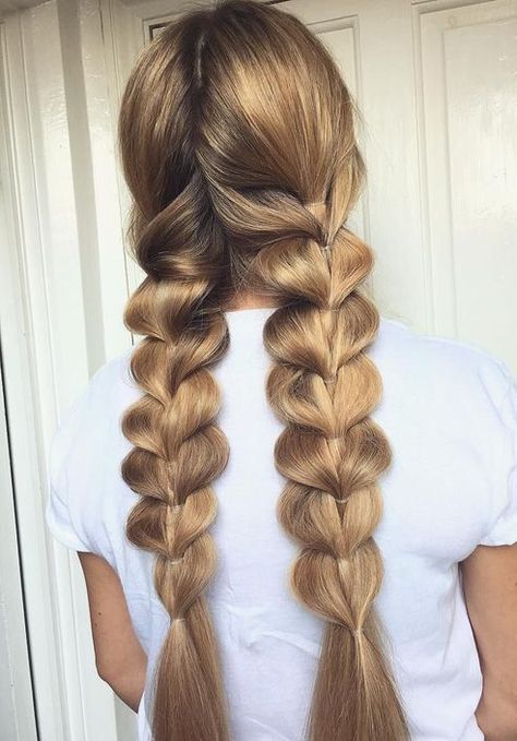 Pinterest~María de Teresa☆ Unique Braids, Gorgeous Braids, Braid Hairstyle, Fishtail Braid, Peinados Fáciles Para Cabello Corto, Easy Braids, Braided Hairstyles Tutorials, Braided Hairstyles Easy, Braids For Long Hair