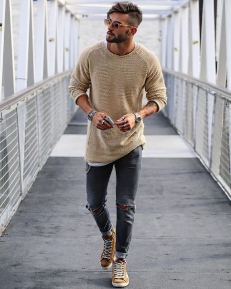 Style Guide For The College Guy: Upgrade Your Look - Society19 Eve Fashion, Mens Fashion Edgy, Mens Fashion Smart, Mens Fashion Blog, Mens Fashion Rugged, Hipster Mens Fashion, Rugged Style, Mens Fashion Fall, Mens Fashion Casual Outfits