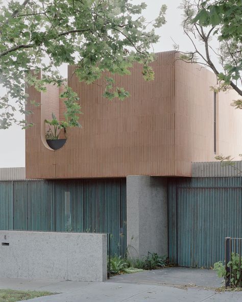 Brick Siding, Coastal House, Internal Courtyard, Curved Staircase, The Local Project, Australian Architecture, Brick Facade, The Suburbs, Australian Homes