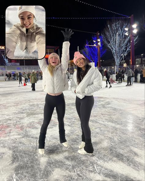 Skating Fits Winter, I’ve Skating Outfit Aesthetic, Ice Skating Fits With Friends, Cute Outfits To Go Ice Skating In, Ive Skating Outfit, Ice Skating Inspo Pics, Cute Warm Ice Skating Outfits, I’ve Skating Outfit Winter, Outfits For Skating Rink