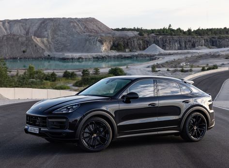 2022 Porsche Cayenne Turbo GT Wallpapers stop: Pinterest Porsche Cayenne Turbo Gt, New Car Wallpaper, Roadster Car, Race Car Driving, Cars Aesthetic, Car Luxury, Cayenne Turbo, Porsche Sports Car, Ford Mustang Car