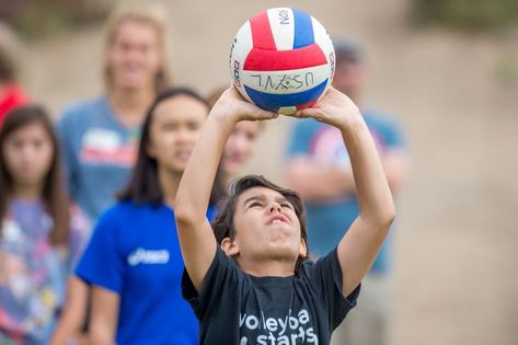 Get ready for Fall Volleyball! USYVL provides every child between the ages of 7 and 15 a chance to learn and play volleyball in a fun, safe, supervised environment. #kids #volleyball #kidssports #sacramento Fall Volleyball, Kids Volleyball, Youth Volleyball, Learn And Play, Get Ready For Fall, Play Volleyball, Ready For Fall, Play To Learn, Kids Sports