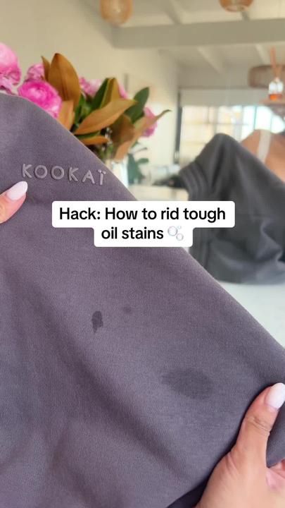 Chantel Mila on TikTok Chantel Mila, Remove Oil Stains, Laundry Tips, Homemade Laundry, Easy Cleaning Hacks, Homemade Cleaning Solutions, Diy Home Cleaning, Diy Cleaning Hacks, Home Tips