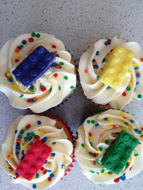 Diy Lego Cupcakes, Lego Cupcake Ideas, Lego Birthday Cupcakes, Lego Cupcakes For Boys, Lego Treats, Cupcakes For Kids Birthday, Cupcakes For Kids, Lego Cupcakes, Lego Ninjago Party