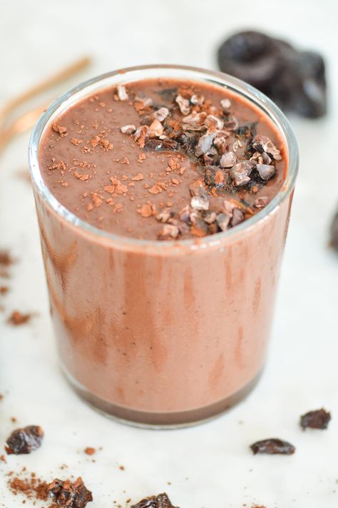 Plant-Based Healthy Chocolate Smoothie Recipe, No Banana | Greenletes Prune Smoothie, Malt Milkshake, Sweet Smoothies, Low Glycemic Foods, Workout Smoothies, Oatmeal Bowls, Chocolate Malt, Chocolate Smoothie, Malted Milk