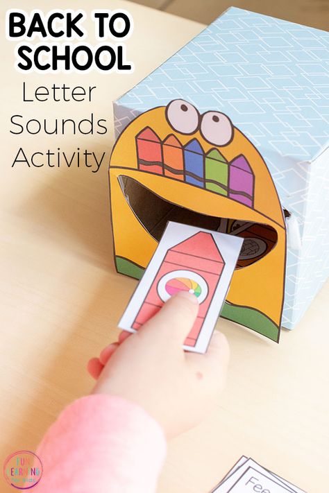 Your kids will have a blast with this back to school literacy center game that teaches the alphabet! #alphabet #literacy #kindergarten #prek #preschool #funlearningforkids #kidsactivities School Objects Activities, Letter Recognition Activities Preschool, Crayon Activities, School Objects, Preschool Phonics, Letter Sound Activities, Phonological Awareness Activities, Learn Letters, Free Preschool Printables