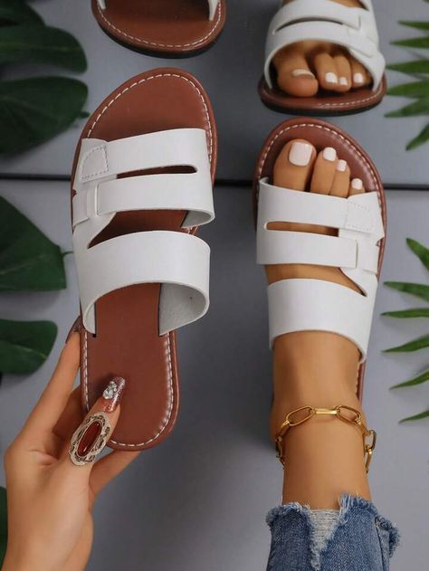 Pam Slippers For Ladies, Female Slippers Design, Stylish Sandals For Women, Aesthetic Sandals, Male Slippers, Slippers For Ladies, Nigerian Dress, Fancy Sandals, Shoe Makeover