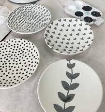 Hand Pottery Ideas, Pottery Painting Ideas For Beginners, Painting Ideas Green, Pottery Painting Ideas Easy, Hand Pottery, Pottery Painting Ideas, Ceramic Cafe, Painting Ideas Easy, Diy Pottery Painting