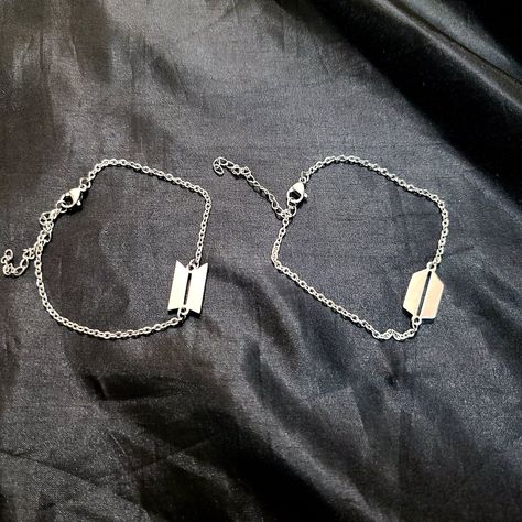 Bts Jewellery, Silver Name Bracelet, Bts Accessories, Bts Bracelet, Army Accessories, Quinceanera Jewelry, Army Logo, Bts Clothing, Bts Army Logo