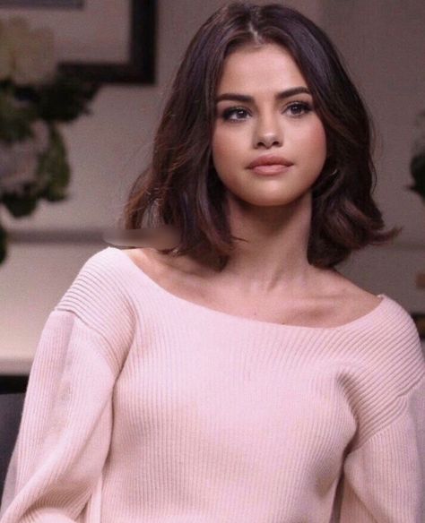 Selena Gomez Bob, Selena Gomez Haircut, Haircut Photo, Selena Gomez Short Hair, Shoulder Length Bob Haircut, Sherilyn Fenn, Selena Gomez Hair, Lob Hairstyle, Lob Haircut