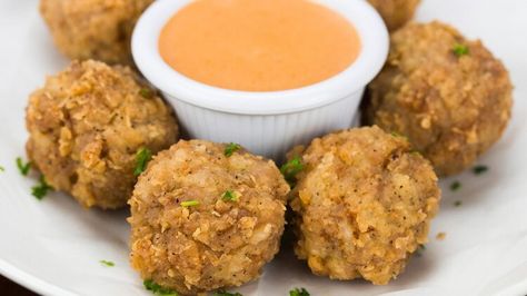 Fried Louisiana-Style Boudin Balls Are The Savory Appetizer You Need Fried Boudin Balls Recipe, Boudin Balls Recipe, Solo Dinner, French Sausage, Boudin Sausage, Boudin Balls, Cajun Creole Recipes, Hot Appetizers, Remoulade Sauce