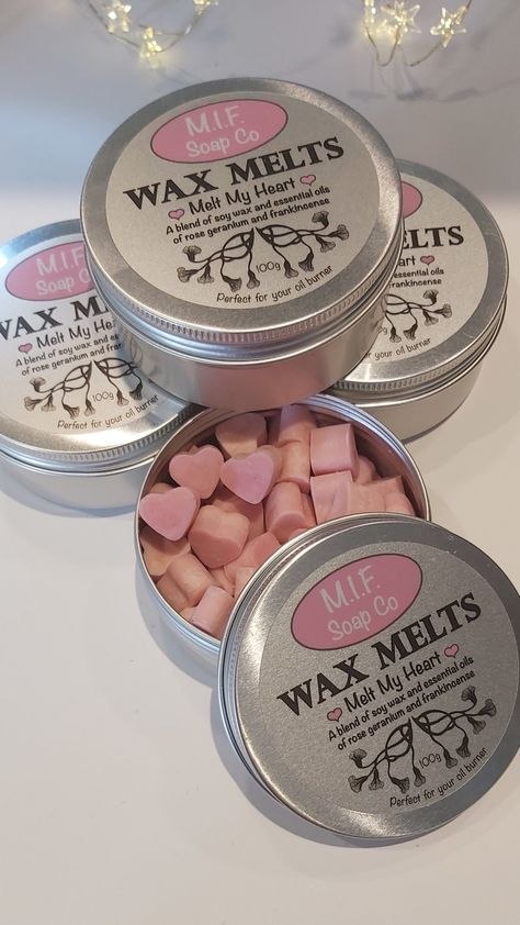 Candle Melt Packaging Ideas, Wax Melts Clamshell, Wax Melt Logo Ideas, Cute Wax Melts Ideas, Cute Candle Packaging, Heart Wax Melts, Wax Melt Storage Ideas, Cute Wax Melts, Candle Business Names Ideas