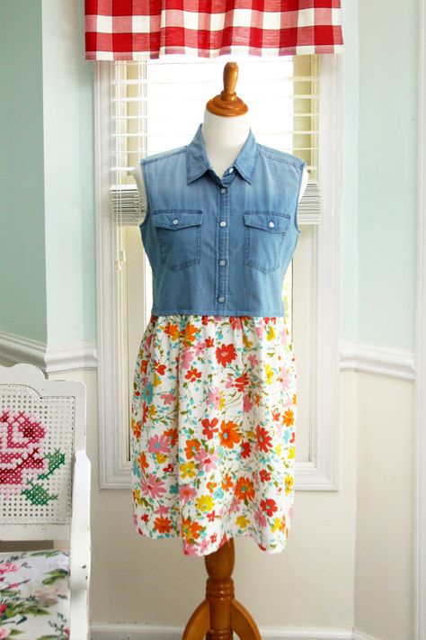 Denim Shirt Dress Upcycling Project | Refashion an old shirt into this summery sundress! Umgestaltete Shirts, Summer Sewing Projects, Recycled Dress, Summer Sewing, Shirt Refashion, Denim Shirt Dress, Recycle Clothes, Recycled Denim, Refashion Clothes