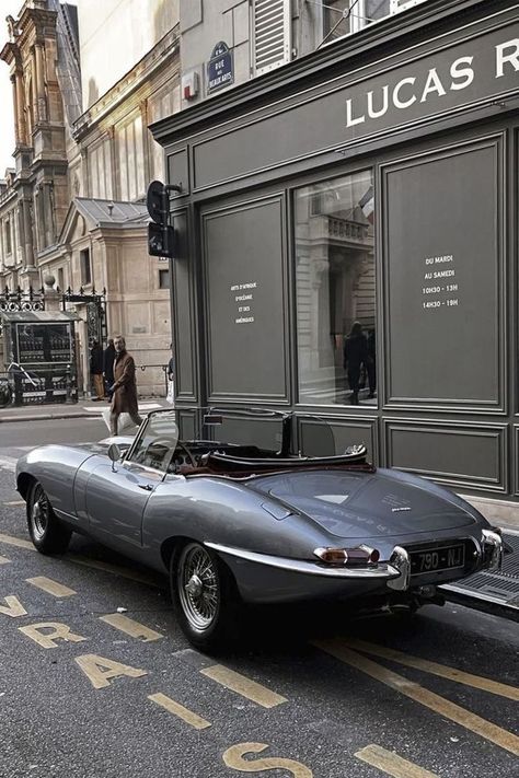 Jaguar Roadster, Foodtrucks Ideas, Old Vintage Cars, Its A Mans World, Jaguar Car, Jaguar E, Jaguar E Type, Classy Cars, Pretty Cars