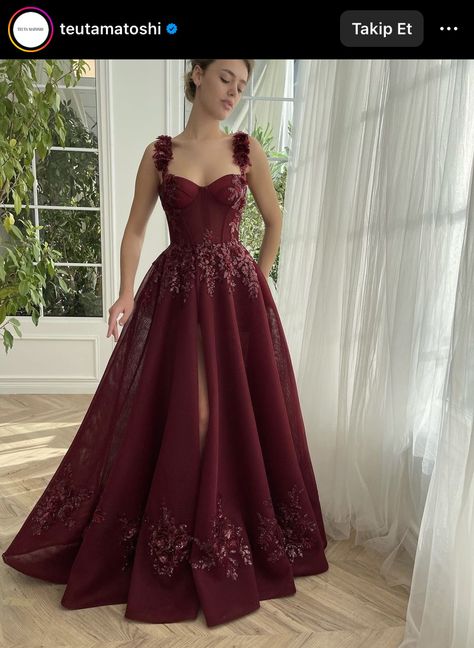 Maroon Prom Dresses, Maroon Prom, Maroon Prom Dress, Recital Dress, Teuta Matoshi, Instagram Clothes, Outfit Blouse, Stylish Gown, Book Dress