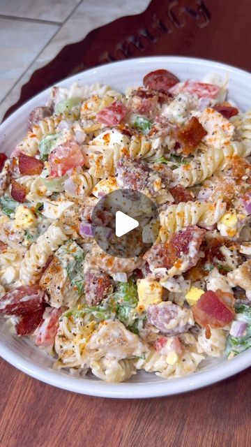 Creamy Cobb Pasta Salad, Pasta Plates Ideas, Cobb Pasta Salad Recipe, Chicken Cobb Pasta Salad, Pasta Salad Shrimp, Pasta Shrimp Salad, Bigback Food, Cobb Pasta Salad, Chicken And Pasta Salad