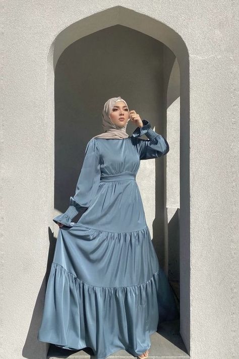 #hijab #hijabfashioninspiration #hijabfashion #hijabfashioneiddress #hijaboutfit #hijabootd #hijaboutfitideas #hijaboutfitmuslimfashion #hijabdress Modest Gowns Hijab, Stylish Tops Fashion, Modest Dresses Fashion, Modesty Outfits, Hijab Chic, Cute Modest Outfits, Hijabi Girl, Hijab Fashion Inspiration, Hijab Dress