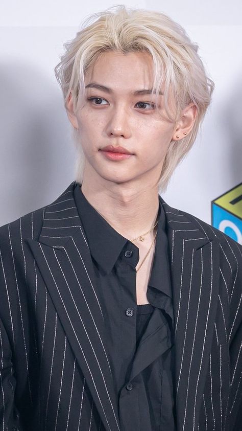 Man Blonde Hair, Felix Blonde Hair, Felix Hair, Felix Kpop, Spirit Day, Texas Teacher, Prince Felix, Felix Lee, Skz In Cute