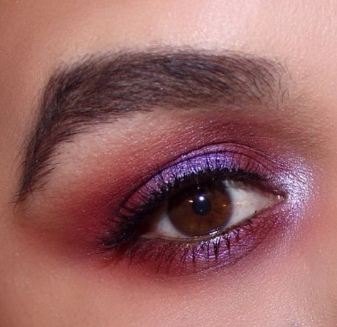 Red And Purple Makeup Look, Purple And Red Makeup, Red Purple Makeup, Red Purple Eye Makeup, Red And Purple Makeup, Red And Purple Eyeshadow Look, Red And Purple Eyeshadow, Purple And Red Eyeshadow Looks, Purple Red Eyeshadow