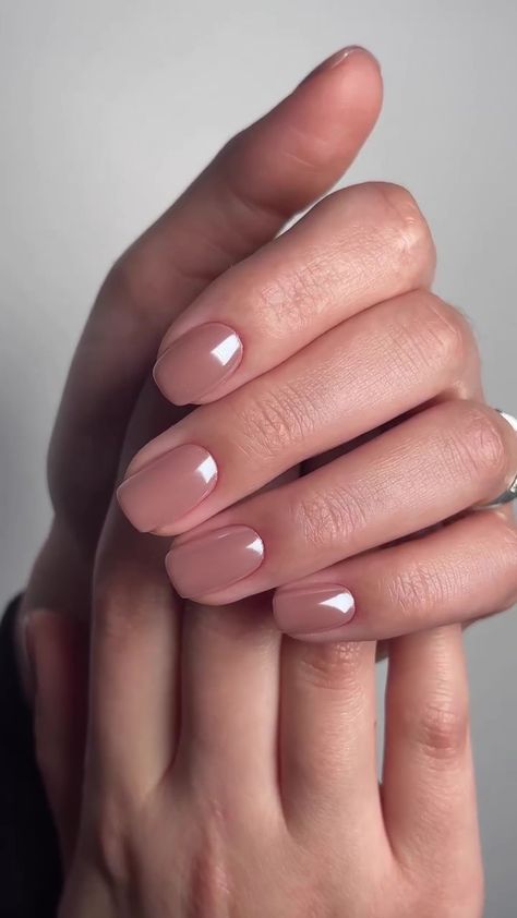 15 Best Glazed Nails to Inspire You Soft Pastel Nails, Champagne Dip Nails, Warm Pink Nails, Taupe Nails Designs, Glazed Nails, Taupe Nails, Mauve Nails, 2023 Nails, Subtle Nails