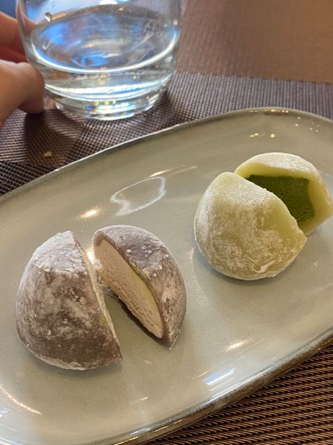 Taro Mochi, Mochi Japanese, Japenese Food, Food Desert, Desert Recipes, Japanese Food, Mochi, Matcha, Dessert Recipes