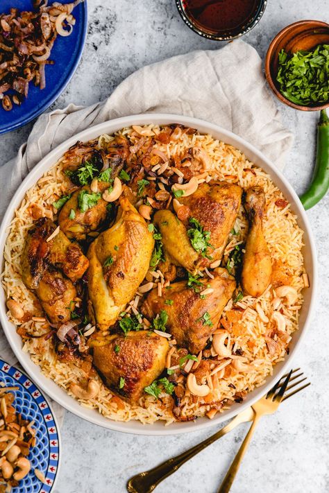 Arabic Rice Recipes, Chicken Machboos, Arabic Rice, Chicken Crisps, Recipes With Chicken, Spiced Rice, Middle Eastern Dishes, Crispy Onions, Chicken Dish