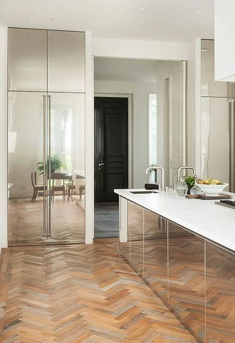 Kitchen Mirror Cabinet, Mirror Kitchen Cabinets, Mirrored Kitchen Cabinet, Mirrored Cabinets, Modern Industrial Kitchen, Bold Kitchen, Neoclassical Interior, Tiny Apartment, Kitchen Furniture Design