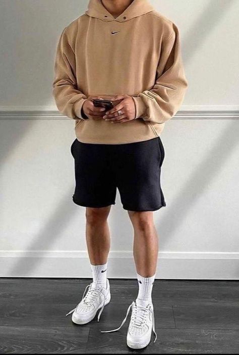 Casual Male Summer Outfits, Comfy Casual Mens Outfits, Mens Fashion Basics, Drip Summer Outfits Men, Men’s Streetwear Aesthetic, Men Aesthetic Outfits Summer, Spring Outfit Men 2024, Summer Aesthetic Men Outfits, Athlesuire Outfit Mens