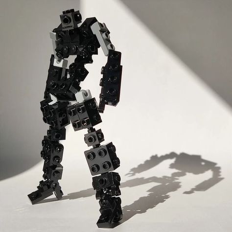 Lego Mecha Frame, Lego Mech Frame, Weird Figures, Lego Design Ideas, Lego Frame, Lego Bots, Lego Transformers, Weird Toys, Bionicle Mocs