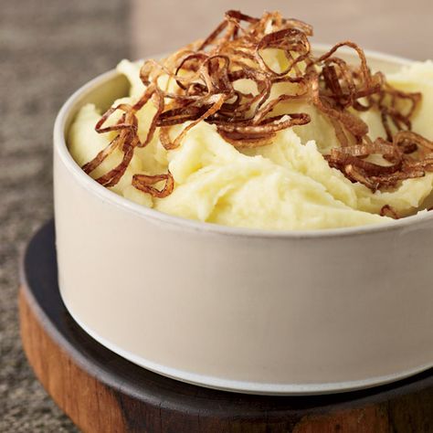 Thanksgiving Mashed Potatoes Recipe, Mashed Potatoes Thanksgiving, Shallot Recipes, Crispy Shallots, Potato Sides, Mashed Potato Recipes, Potato Side Dishes, Potato Dishes, Shallots