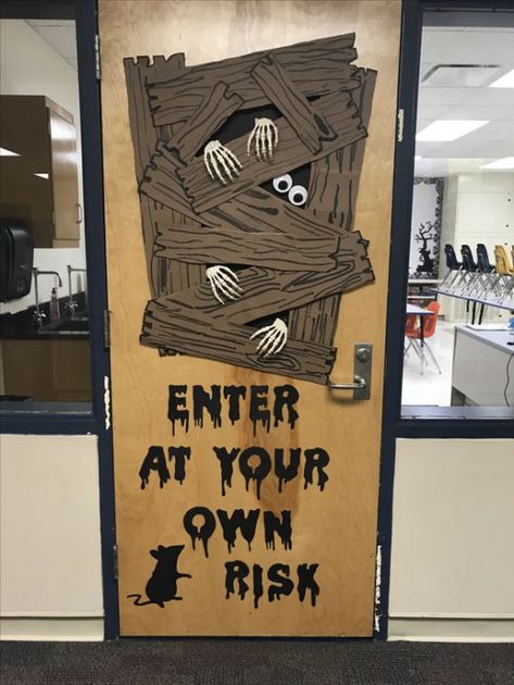 Office Halloween Door Decorations, Halloween Door Ideas For Work, Workplace Halloween Decorations, Office Door Halloween Decorations, Halloween Office Door Decorations, Halloween Door Decorations For Office, Halloween School Door, Halloween Office Door Decorating Contest, Halloween Office Themes