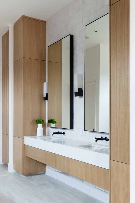 Recessed Medicine Cabinet Mirror, Large Bathroom Cabinets, Large Medicine Cabinet, Wall Mounted Medicine Cabinet, Large Bathroom Mirrors, Bathroom Mirror Storage, Recessed Medicine Cabinet, Bathroom Storage Solutions, Perfect Bathroom