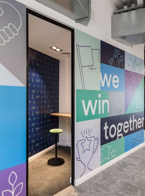 GAMA Healthcare Offices - Hemel Hempstead Corporate Office Branding Ideas, Information Wall Design Office, Office Graphics Design, Office Space Wall Decor, Office Rental Design, Office Branding Design, Graphic Office Design, Interactive Office, Office Walls Decor