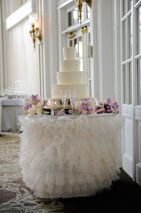 One of my favorite cake table linens ~ provided by I Do Linens (Atlanta).  Photo courtesy of Brandelyn Lee Photography. Modern Wedding Cake Table, Wedding Cake Presentation, Wedding Cake Table Decorations, Silver Wedding Cake, Cake Table Decorations, Square Wedding Cakes, Wedding Cake Table, Victorian Wedding, Modern Wedding Cake