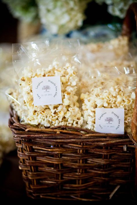 Kettle Corn Wedding Favors, Wedding Snack Bar, Popcorn Wedding, Perfect Popcorn, Popcorn Bar, Kettle Corn, Best Wedding Favors, Packaged Food, Georgia Wedding