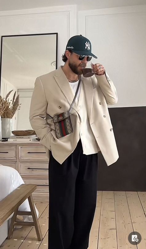 Smart Elegant Outfit For Men, Men’s Streetwear 2023, Male Blazer Outfits, Mens Spring 2024 Fashion, Blazer Outfits Men Streetwear, Male Clothes Inspiration, Summer Blazer Men, Nyc Fashion Men, Men Street Style 2023