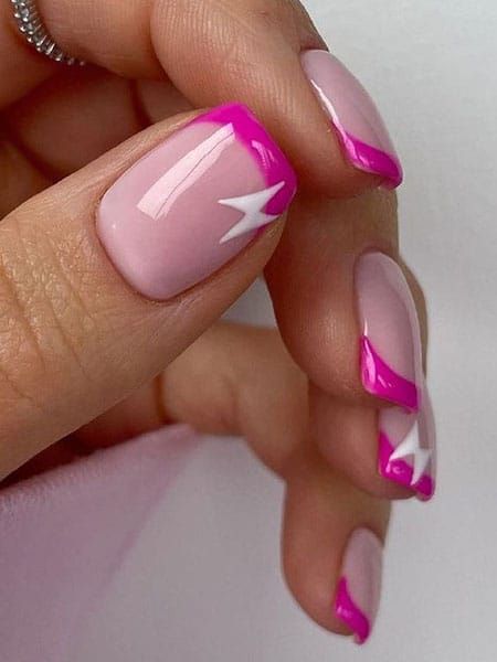 50 Best French Tip Nails to Try in 2022 - The Trend Spotter Nail Design Glitter, French Tip Nail Designs, French Manicure Nails, Her Nails, Cute Gel Nails, Pink Acrylic Nails, Hot Nails, Funky Nails, Pretty Acrylic Nails