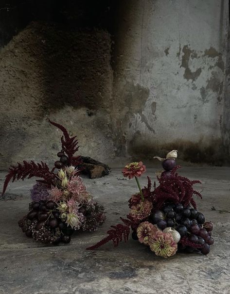 Hellenic Wedding, Wedding Bridal Table, Moody Tablescape, Mood Wedding, Moody Florals, Flower Structure, Modern Wedding Ceremony, Eclectic Wedding, Unconventional Wedding